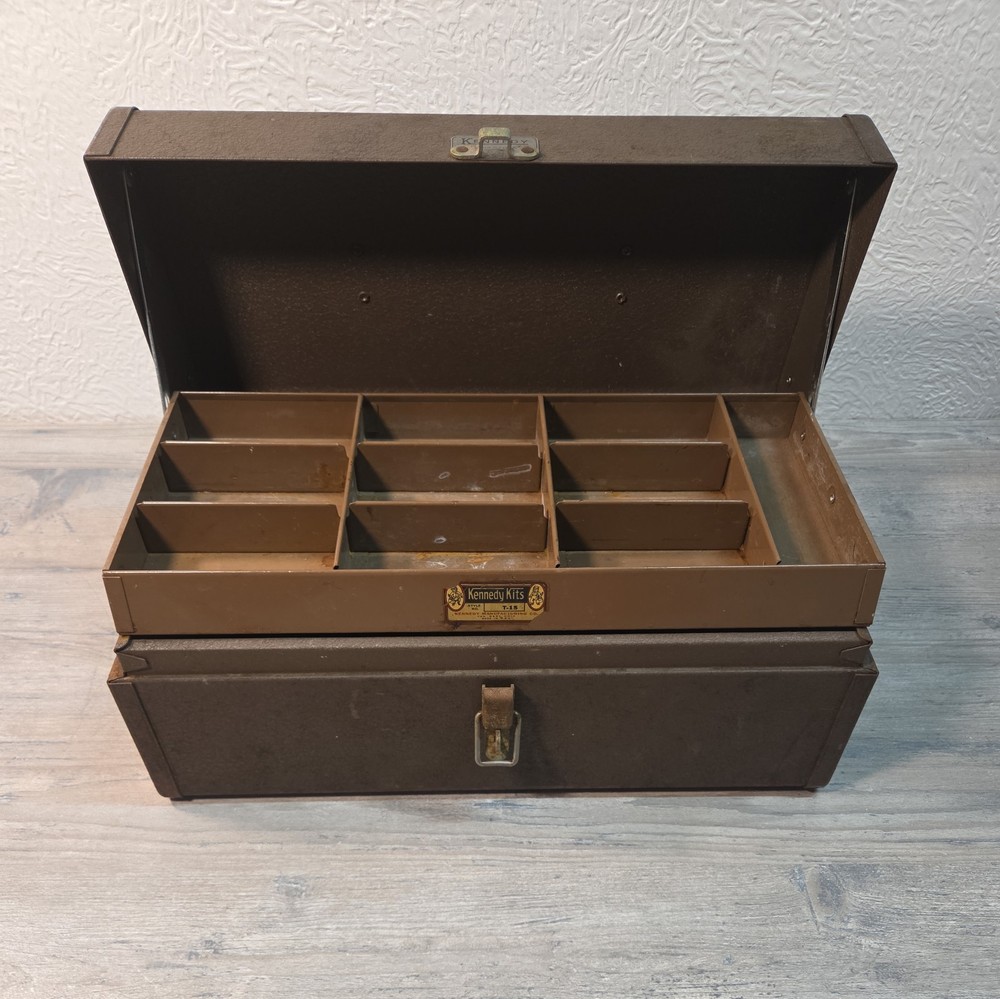 vintage Kennedy Kits tackle box T-15 USA fishing tool box Bown 1 tier