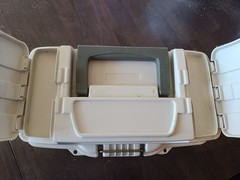 Plano 1-Tray Tackle Box w/ Dual Top Access & Brass Latch – Forest Green/Beige