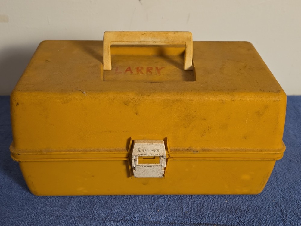 Adventurer Model 1299-7 Yellow Vintage Tackle Box with Tackle – Made in U.S.A.