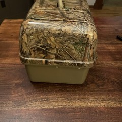Real Tree Tackle Box Bluetooth Speaker 3 Shelf Camo Hard Case RLT6005-CM – New!