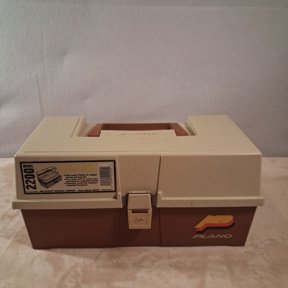 Vintage Plano Molding Co Model 2200 2 Tray Fishing Tackle Box Brown Made In USA