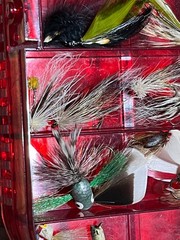 Vintage Old Pal fishing tackle box with vintage fly fishing lures (27098)