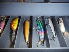 Woodstream tackle box loaded with game fish lures, hooks, worms tools jigs *216