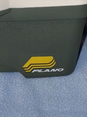 Plano 6201 One Tray Tackle Box Bait Storage Extending Cantilever tray Design
