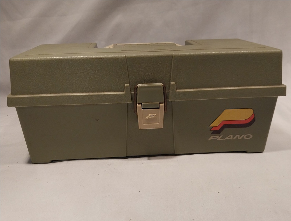 Vintage Plano Green Tan Tackle Box One Open Tray with 6 Compartments