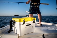 Frabill 19 Quart Magnum Bait Station with Dual Speed Aerator for Fishing