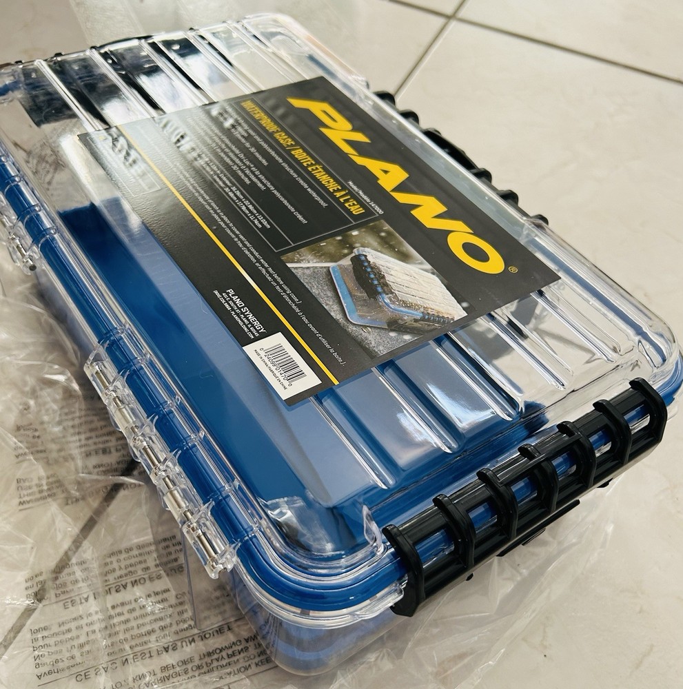 New Plano Clear See Thru Waterproof Tackle Box Storage Fishing Gear Outdoor