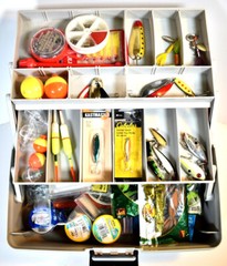 272-Piece BASS TROUT TACKLE BOX FISHING KIT Lures Crankbait Spinner Spoon bait
