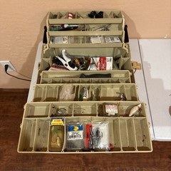 VINTAGE Large Plano 8606 High-Hip 6 Tray FISHING & Tackle Box W/ Tackle & Reels