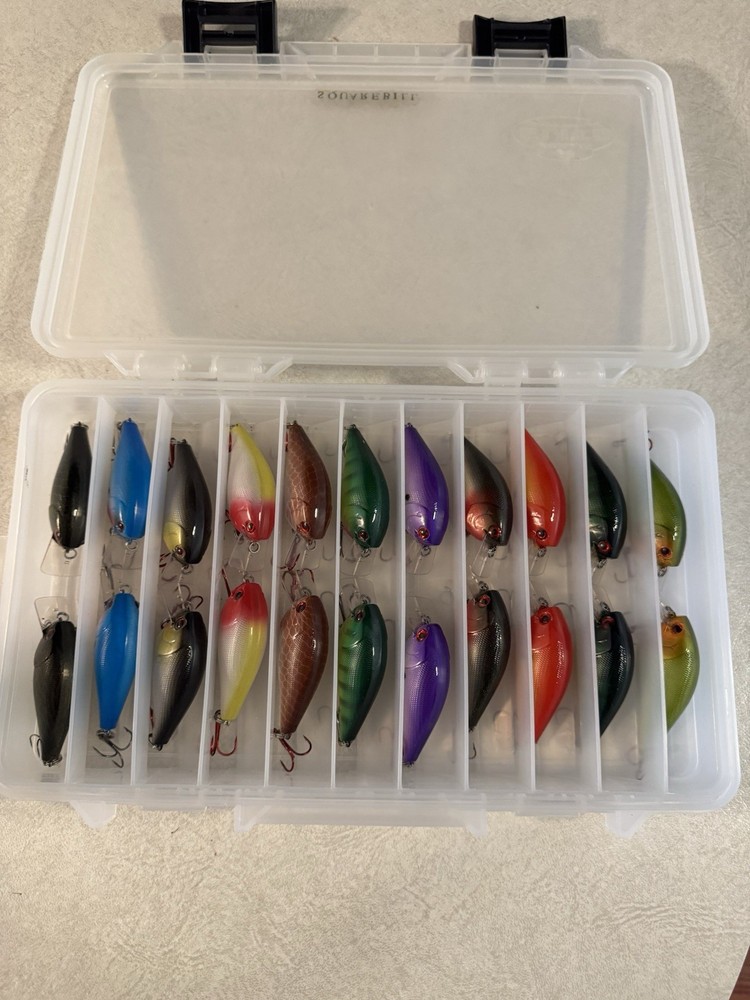 22 Custom Painted 2.5” Square Bill Crank Baits And Tackle Box