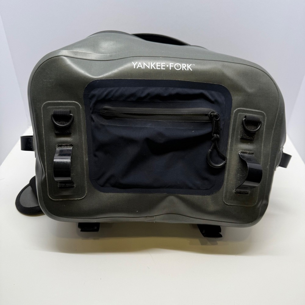 Yankee Fork Waterproof Fly Fishing Hip Pack Gray Black Waist Bag Submersible