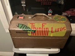 vintage sport king tackle box