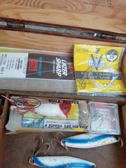 Vintage Hoffman’s Wood Fly Fishing Tackle Box Cod Fishing Rockfish Full Box Bass