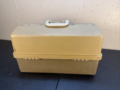 VINTAGE PLANO 8600 SIX TRAY FISHING TACKLE BOX Large Solid Box ￼