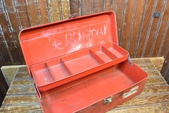 METAL FISHING TACKLE TOOL BOX METAL FRONT LATCH 5 COMPARTMENT HINGED TRAY 6x5x13