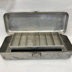 Aluminum Tier Tackle Box 5″x7″x18″ In Fair Condition. See description A