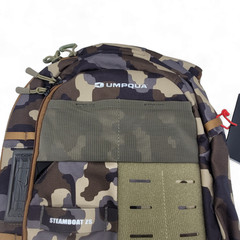 Umpqua ZS2 Steamboat 1200 Sling Pack – Camo 10L 13″x9″x8″ Fishing Bag
