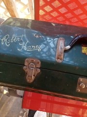 Vintage WALTON PRODUCTS Grip Loc Steel Tackle/Tool Box with tackle