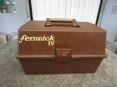 VINTAGE FENWICK IV LARGE 34 COMPARTMENT TACKLE BOX BROWN ( rare ) #