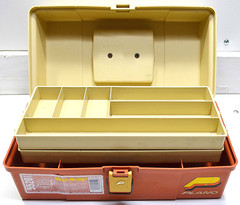 Vintage PLANO #5520 tackle box Made In USA Tan and Brown 13x7x6” very nice!