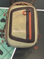 Simms Chest Pack – Green/gray 3 Pocket Strap Tackle