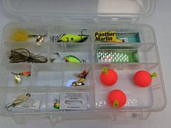Plano 728 Multi-Compartment Tackle Box with Utility Boxes With Tackle/Bait {D8}