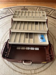 Plano 6133 Fishing Tackle Box 3-Tray Fold-Out Brown Tan Used 🔥