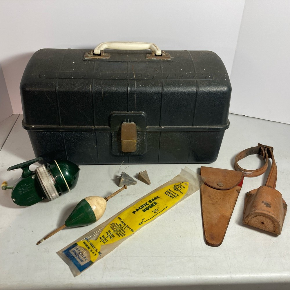 Vintage Two Tray Fishing Tackle Box With Shakespeare Wondereal & Various Tackle