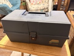 Plano Tackle Box, w/ 6 LURE LOCK Tacklebox Very Clean ￼