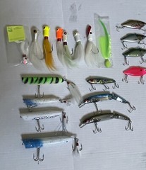 Vintage Plano 3520 Tackle box Tackle-box W/ Tackle 26 Lures !!! Rapala , Rebel