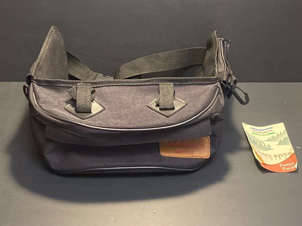 Shakespeare Snake River Fanny Pack/Fishing Bag Fanny Pack Tackle Box New!
