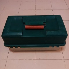 PLANO TACKLE BOX LOADED W/ NEW & USED LURES- JOINTED- SLIP BOBBERS TREBLE HOOKS