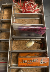 Vintage Simonsen Aluminum Tackle Box Chicago + Classic Estate Fishing Tackle