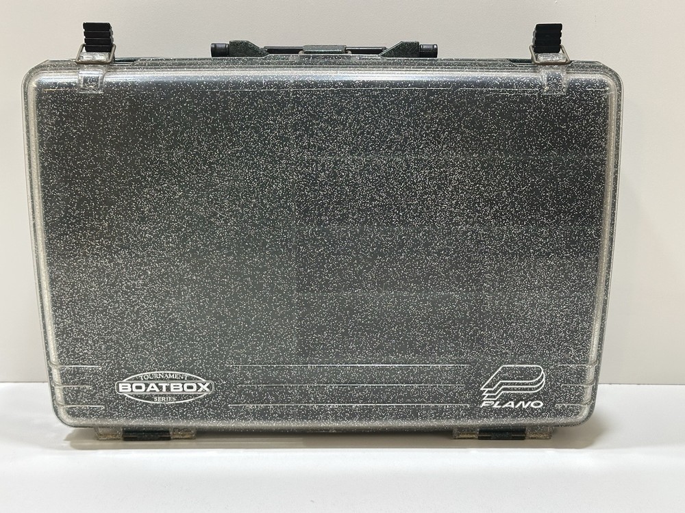 Plano Boatbox Tournament Series Tackle Box 2 Compartments Sparkly Dark Green
