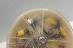 Millsite Daisy Fly Box with ~ 12 poppers, Flies, lures. Box Opening Works