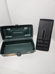 TACKLE BOX PLANO SYSTEMS #1001 GREEN BLACK PLASTIC REMOVABLE TRAY LATCH USA*