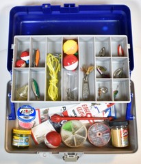 152-Piece BAIT & LURE TACKLE BOX FISHING KIT Trout Spinner Spoon Hooks Weights