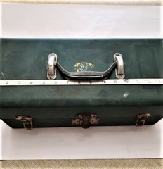Vintage Eagle Lock Co. Metal Fishing Tackle Box With Cork Lined Shelves has Keys