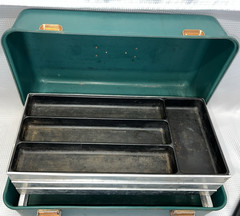 Vintage UMCO 500UM Top Handle 3-Tray Green Fishing Tackle Box z14