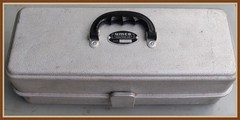1950’s UMCO 175 – ALUMINUM 3- TIER TRAY TACKLE BOX – VERY CLEAN – U.S.A.
