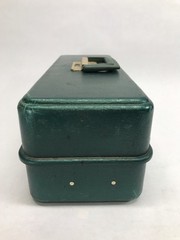 Umco Model 175U Kelly Green Tackle Box Vinyl & Aluminum 26 Compartments