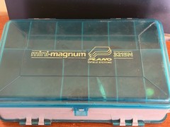 PLANO Mini-Magnum Tackle Box 3215N w/ Supplies