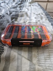 Meduim Double Side Waterproof Pocket Fly Fishing Box (Over 250 Fly Capacity)