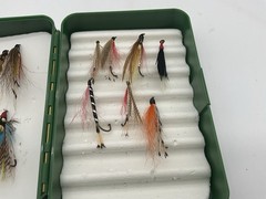 Washington State Fly Fishing Lure Box Flat Foam Plastic Organizer With 13 Flies