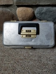 Vintage 1950s UMCO 131AS Aluminum Metal Fishing Tackle Box 2 Tier Tray No Rust
