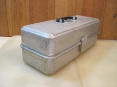 Vintage UMCO Model 173AS Aluminum Metal Tackle Box B7411