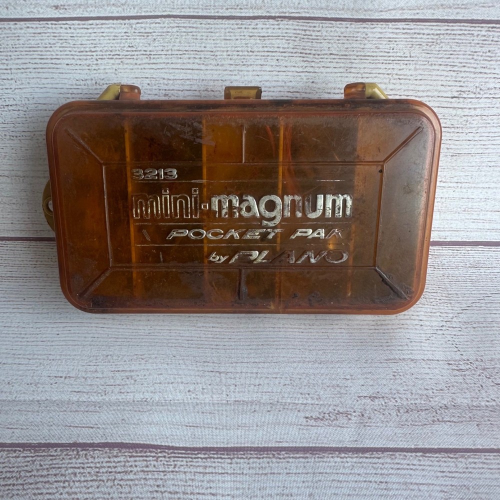 Vintage Plano 3213 Mini-Magnum Pocket Pak Tackle Box with Lures Amber Yellow