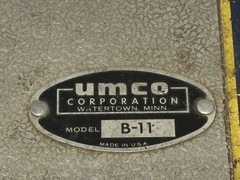 Vintage UMCO Corp. Model B-10 2- Sided Aluminum Terminal Tackle Box Fishing