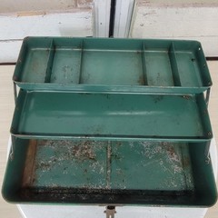 Vintage Union Utility Chest Metal Tackle Box w/ Lures Sinkers Fishing Lot Green