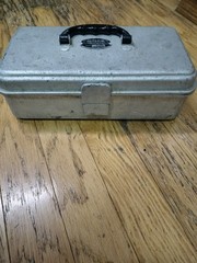 Vintage Umco 173A Tackle Box In Good Shape For Age! Loook!! tackle included
